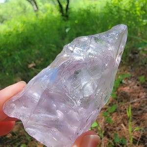Lavendel Holunder Andara Mit Kleinem Fleck in Hellblau. 54 Gramm