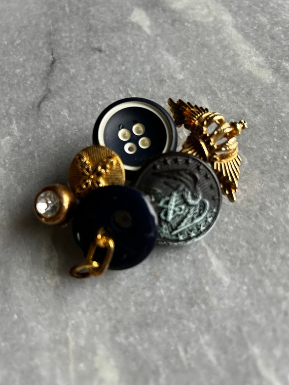 Vintage Button and Jewelry Collage Brooch Pin - M… - image 2