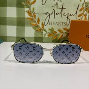 Aviator Sunglasses Louis Vuitton Print Glasses Louis Vuitton The - Main Image