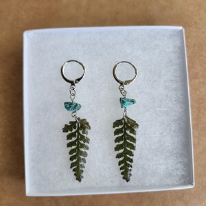 Handcrafted Silver-Plated Hoop Fern and Turquoise Stone Earrings - Nature-Inspired Resin Jewelry Gift Ideas