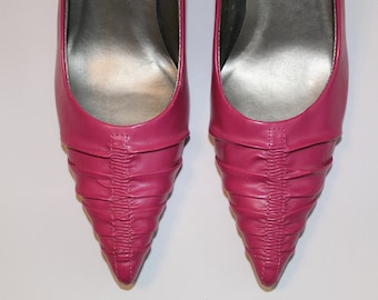 RARE Hot Pink Pointy Pumps with Kitten Heels, 50’s Style Women’s Shoes by Highlights, 2000s Faux Leather Stilettos, Dressy Office Shoes Sz 5