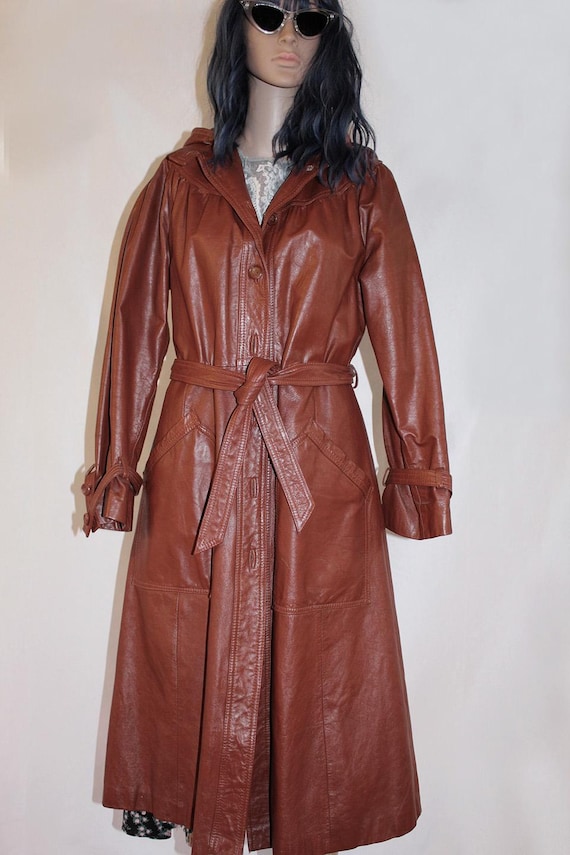 Anfang der 70er Jahre Damen-Ledermantel, paprikafarbener