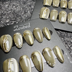 Champagne Chasing Light Cat Eye/Gold Metallic Relievo/Rhinestone Presson|Handmade Fake Nail|Reusable Glue on|Elegant|Daily|Classy|Minimal