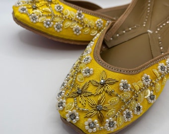 Traditional Handmade Mojaris - Bridal Footwear