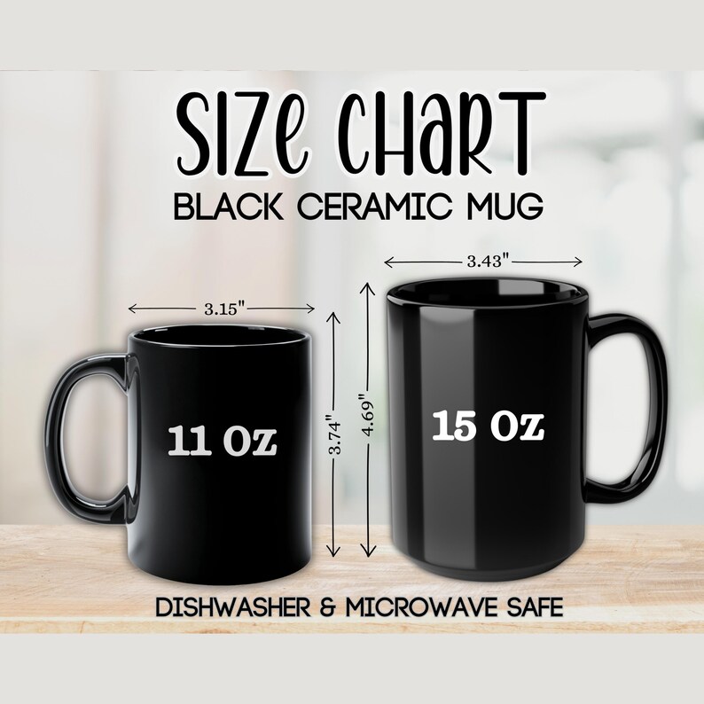 Może przedstawiać: Tabela rozmiar&oacute;w czarnych kubk&oacute;w ceramicznych. Tabela przedstawia dwa czarne kubki z wymiarami w calach. Mniejszy kubek ma 8 cm szerokości i 9,5 cm wysokości, mieści 312 ml. Większy kubek ma 8,7 cm szerokości i 11,9 cm wysokości, mieści 425 ml. Można myć w zmywarce i kuchence mikrofalowej.