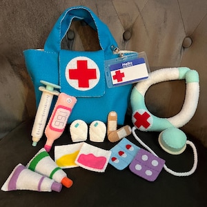 Felt Doctor/Medical Pretend Play Playset with Doctor Bag