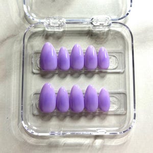 Handgemaakte lavendel Aura-nagels