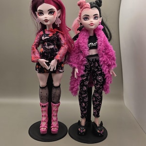 Monster High Doll Stand