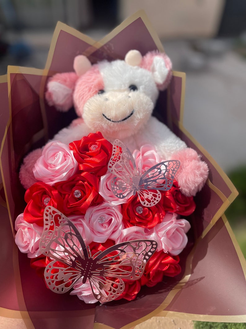 18 Count Cow Red and Pink Eternal Rose Bouquet - Etsy