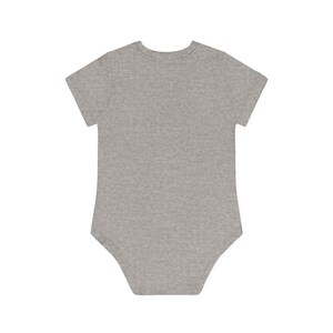 Body de bebé orgánico personalizado / Body de bebé con nombre personalizado / Body de manga corta / Regalo de bebé personalizado / Regalo de revelación de género imagen 7