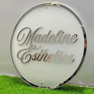 Insegna circolare retroilluminata personalizzata con il logo della tua attività, insegna con logo 3D in argento per insegna con logo aziendale in acrilico illuminato da parete