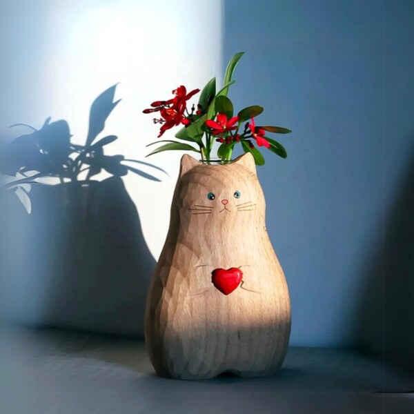 Adorable Wooden Cat Vase with Heart, Purrfect Gift for Valentine's and Every Occasion, Charming Feline Decor, stylish flower arrangements
