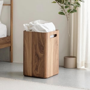 Rustic Laundry Basket Handmade Wooden Hamper with Lid Clothes Storage Bin Bathroom Organizer Farmhouse Style for Bedroom
