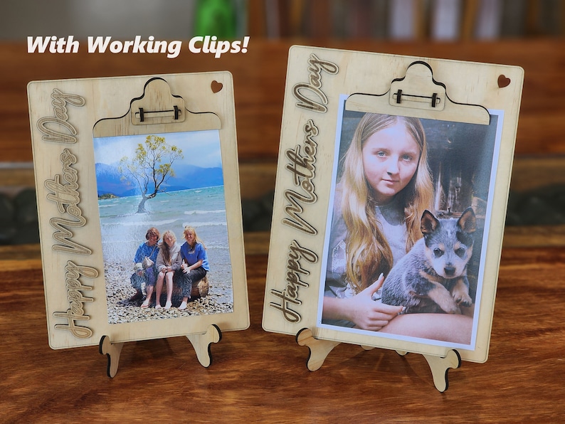 APPUNTI PER LA FESTA DELLA MAMMA Regalo per esposizione di foto con clip funzionante 2 taglie Incluso cavalletto pieghevole. appunti Glowforge, file in formato SVG tagliato al laser immagine 1