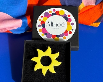 Spilla a forma di occhiali da sole, "Lymie", modello realizzato a mano in argilla polimerica con base in ottone, creazione unica
