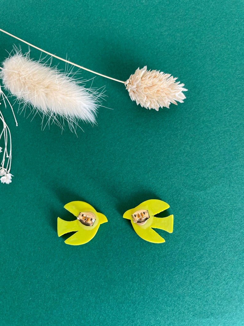 Boucles d'oreilles originales et colorées en argile polymère avec clous doreilles dorés à lor fin 24k, création fait main, design unique image 3
