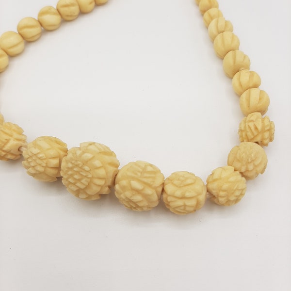 Vintage Rose Bead Graduate Carved Bone Necklace