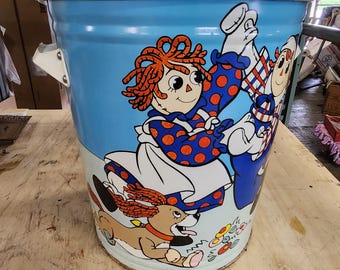 Raggedy Ann & Andy ホーローバケツ　大 Raggedy Ann and Andy Metal Trash Can Vintage Kids Cartoon - Etsy