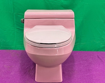 Pink  low profile Vintage Bathroom Toilet with seat one piece toilet
