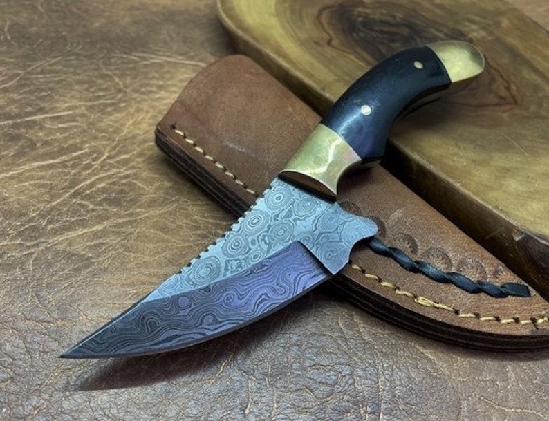Beautiful Handmade Damascus Steel mini Skinner 15cm Hunting Camping Collectable NOS-606 image 4