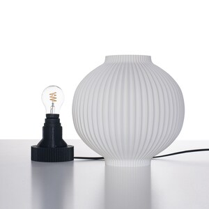 Tafellamp ORB MEDIUM witte lamp bureaulamp voor woonkamer bedlampje voor slaapkamer unieke lamp verlichting voor moderne woninginrichting afbeelding 5