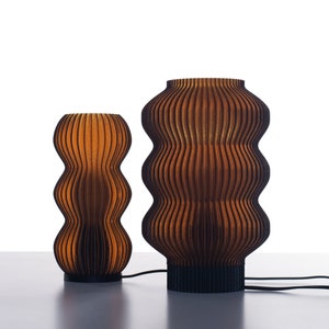 Tafellamp CURVES MEDIUM amberkleurige lamp bureaulamp voor woonkamer bedlampje voor slaapkamer sfeerlicht verlichting voor moderne woninginrichting afbeelding 8