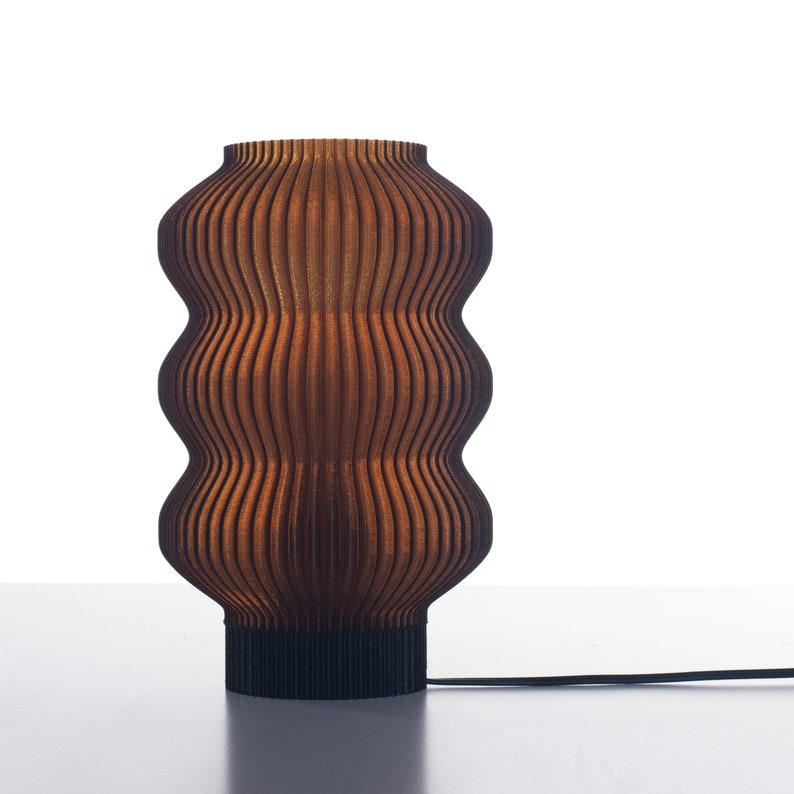 Tafellamp CURVES MEDIUM amberkleurige lamp bureaulamp voor woonkamer bedlampje voor slaapkamer sfeerlicht verlichting voor moderne woninginrichting afbeelding 6