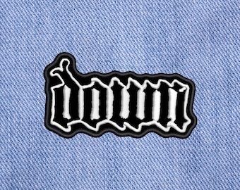 Écusson brodé en duvet.