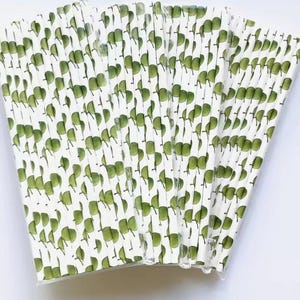 Cannucce di carta a righe stampate per decorazioni semplici