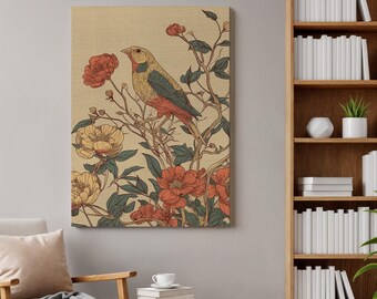 Könnte beinhalten: Ein rechteckiger Leinwanddruck mit einer detaillierten Illustration eines Vogels, der auf einem Ast sitzt, umgeben von blühenden Blumen in Rot-, Gelb- und Grüntönen vor einem strukturierten beigen Hintergrund mit leinenartiger Webung.