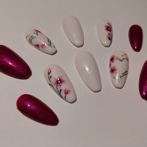 False nails - reusable fake nails - hand painted - press on nails - white nails - spring colors nails - gel false nails - flower nails