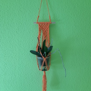 Wall hanging, hanging basket, macrame
