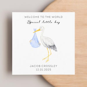 Carte personnalisée bébé garçon cigogne, spéciale petit garçon, carte de félicitations, bienvenue dans le monde, cadeau pour bébé garçon. Bleu bébé nouveau-né