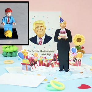 Donald Trump pop-up gelukkige verjaardagskaart met minifiguur - 3D-kaart met president Trump met verjaardagstaart - optionele Trump-stickers
