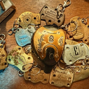 Handcrafted Vintage Golf Nameplate Keychains