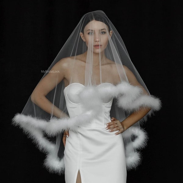 Fluffy Feather Veil | Plumage veil | Short veil with fur