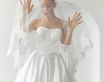 Chantilly Lace Bridal Veil: 2-Tier Blusher, Floral Lace Trim