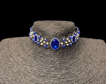 Iris Choker