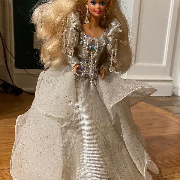 1992 Special Edition Happy Holidays Barbie