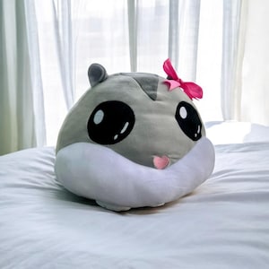 Peluche de meme de hámster triste