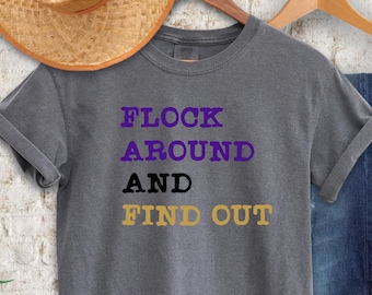 Camiseta de fútbol de Baltimore, camiseta de cuello redondo Flock Around and Find Out de Baltimore, equipo para el día del partido del domingo, ropa para tailgating, artículos para fanáticos del fútbol