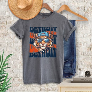 Detroit Baseball T-Shirt, Tigers Baseball Shirt, Retro Tigers Baseball Gift for Fan, Vintage Detroit Tshirt, Gameday Baseball Crewneck Shirt image 2