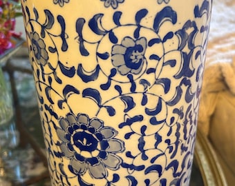Vintage Blue & White Floral Umbrella Stand – Chinoiserie Decor