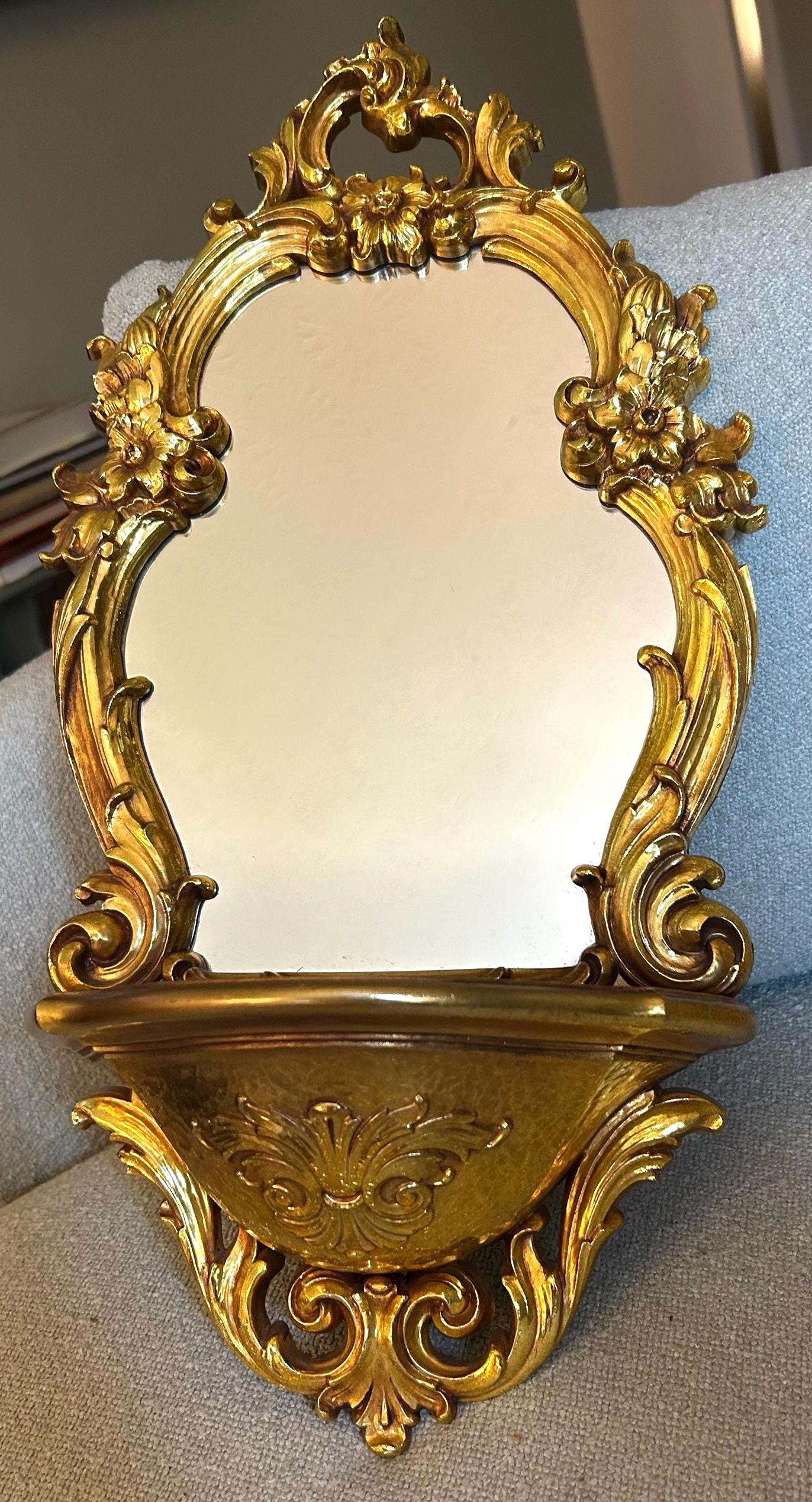 レトロ　メルローズ　MELROSE インテリア　オブジェ　プレート　ロゴ　翔 Vintage Gold Syroco Wall Mirror With Shelf | Rococo Hollywood