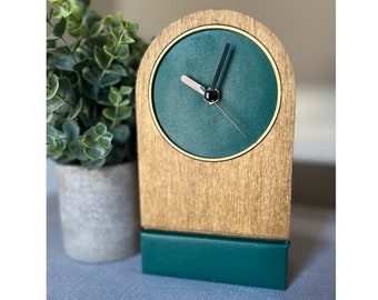 Clock Decor for Desk Mantle Decor Clock Faux Leather Green Black Gold New Job Gift Set Professional Office Decor Cute Desktop Set
