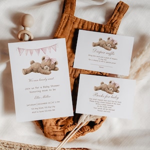 Coquette We Can Bearly Wait babyshowerinbjudan, rosa rosett nallebjörn babyshowerinbjudan, digital nedladdning