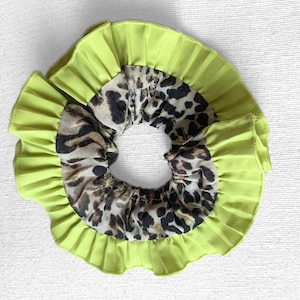 Pistachio Green Scrunchie, Pleated Elegant Hair Tie, Lime Frilly Hair Accessory, Bun Scrunchie, Lace Hair Accessory, Elegant Hair Scrunchie