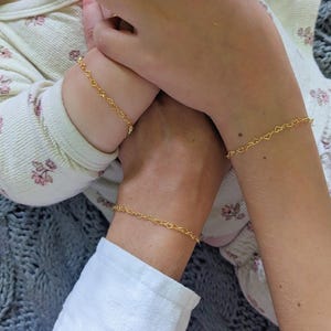 Mommy and Me Matching Gold Heart Bracelets Set of Three, 14k Gold Filled Mother Daughter Jewelry, Personalized Shower Gift, Kids Bracelet