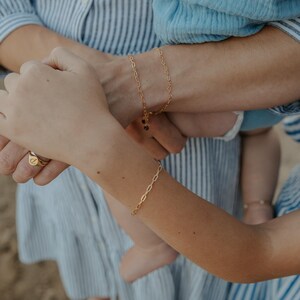 14k Gold Filled Paperclip Mommy and Me Matching Bracelets, Mother Daughter Jewelry, Personalized Baby Shower Gift, Gift for New Mom and Baby