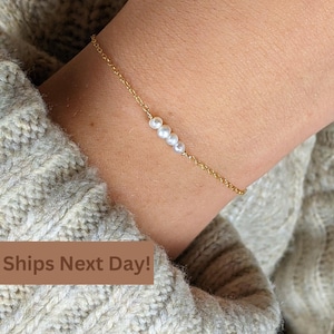 14k Gold Filled Freshwater Pearl Customizable Bracelet, Layering Dainty Elegant Bracelet, Wedding Anniversary Birthday Valentine&#39;s Day Gift.